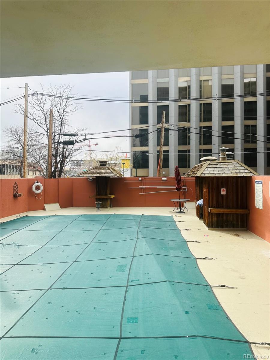 MLS Image #16 for 909 n logan street,denver, Colorado