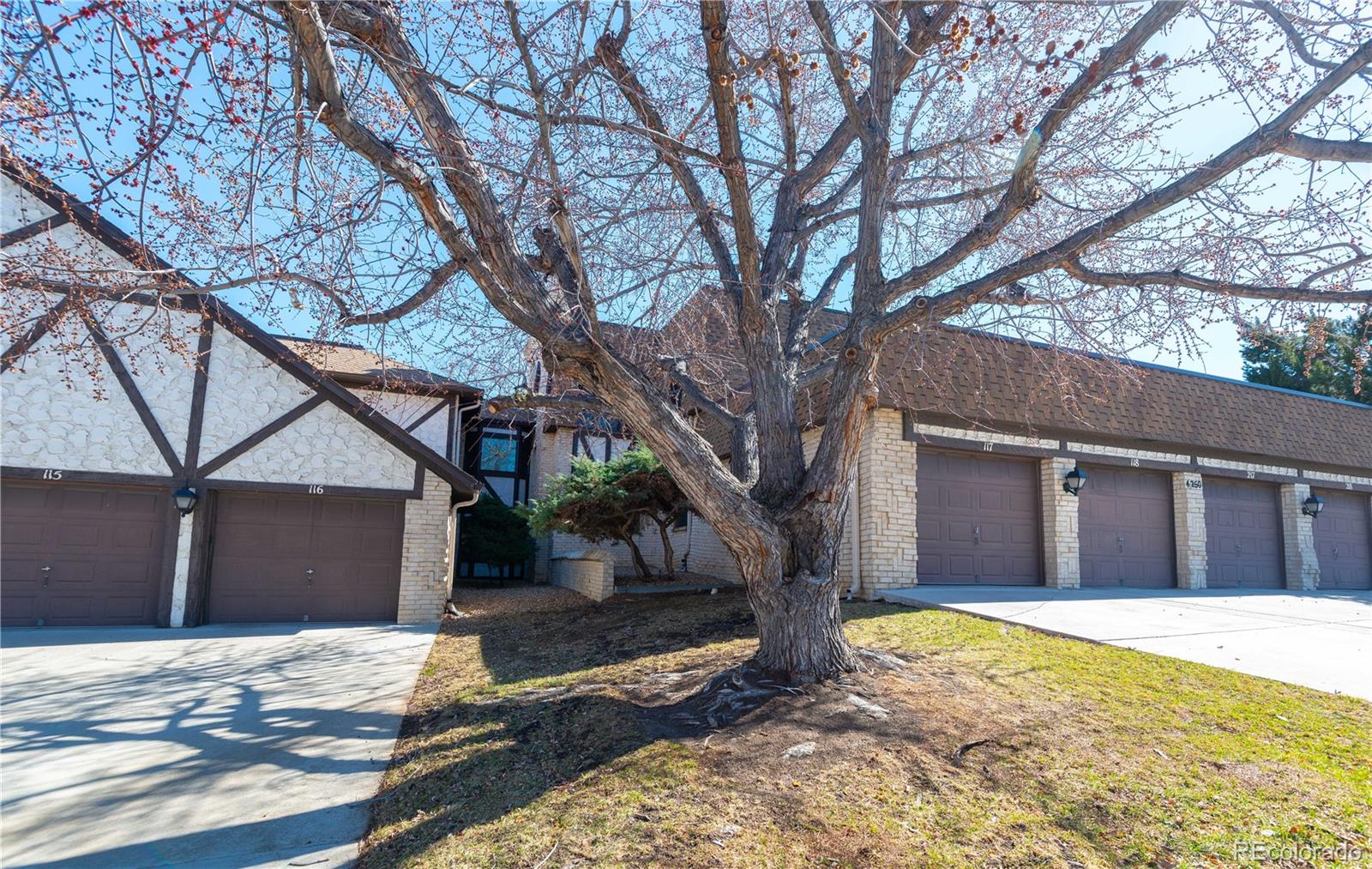 MLS Image #26 for 4250 s olive street,denver, Colorado