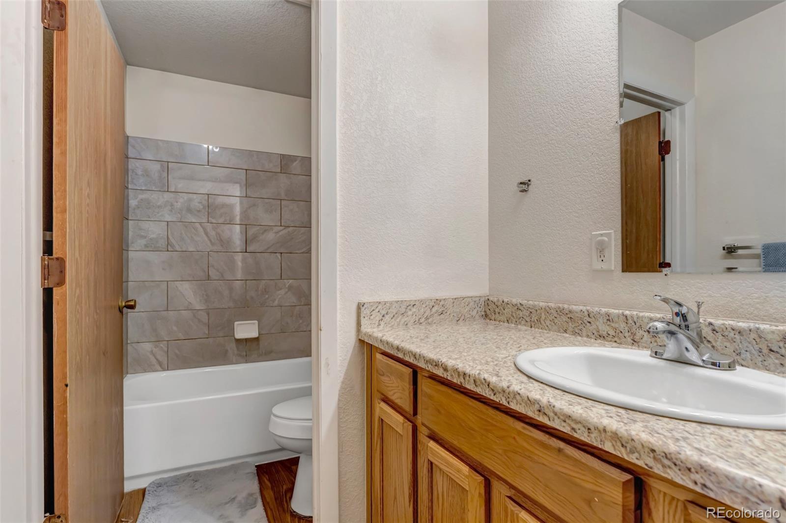 MLS Image #20 for 23361 e saratoga circle,aurora, Colorado