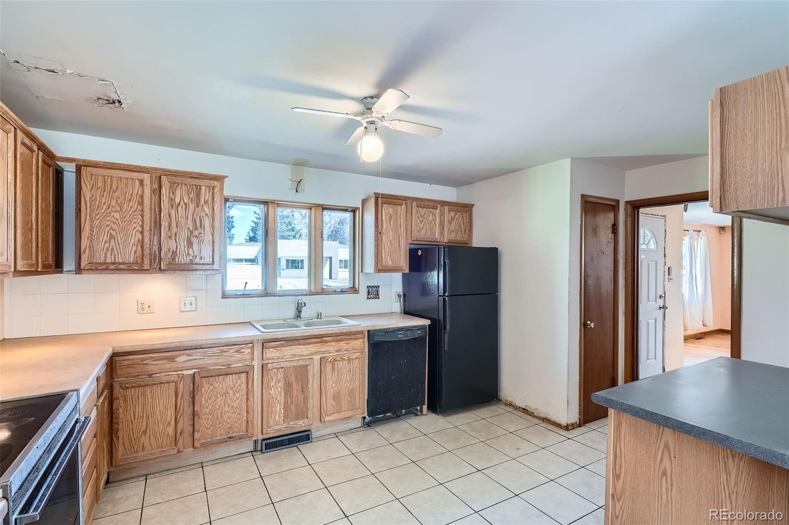 MLS Image #9 for 2525 s ivanhoe place,denver, Colorado