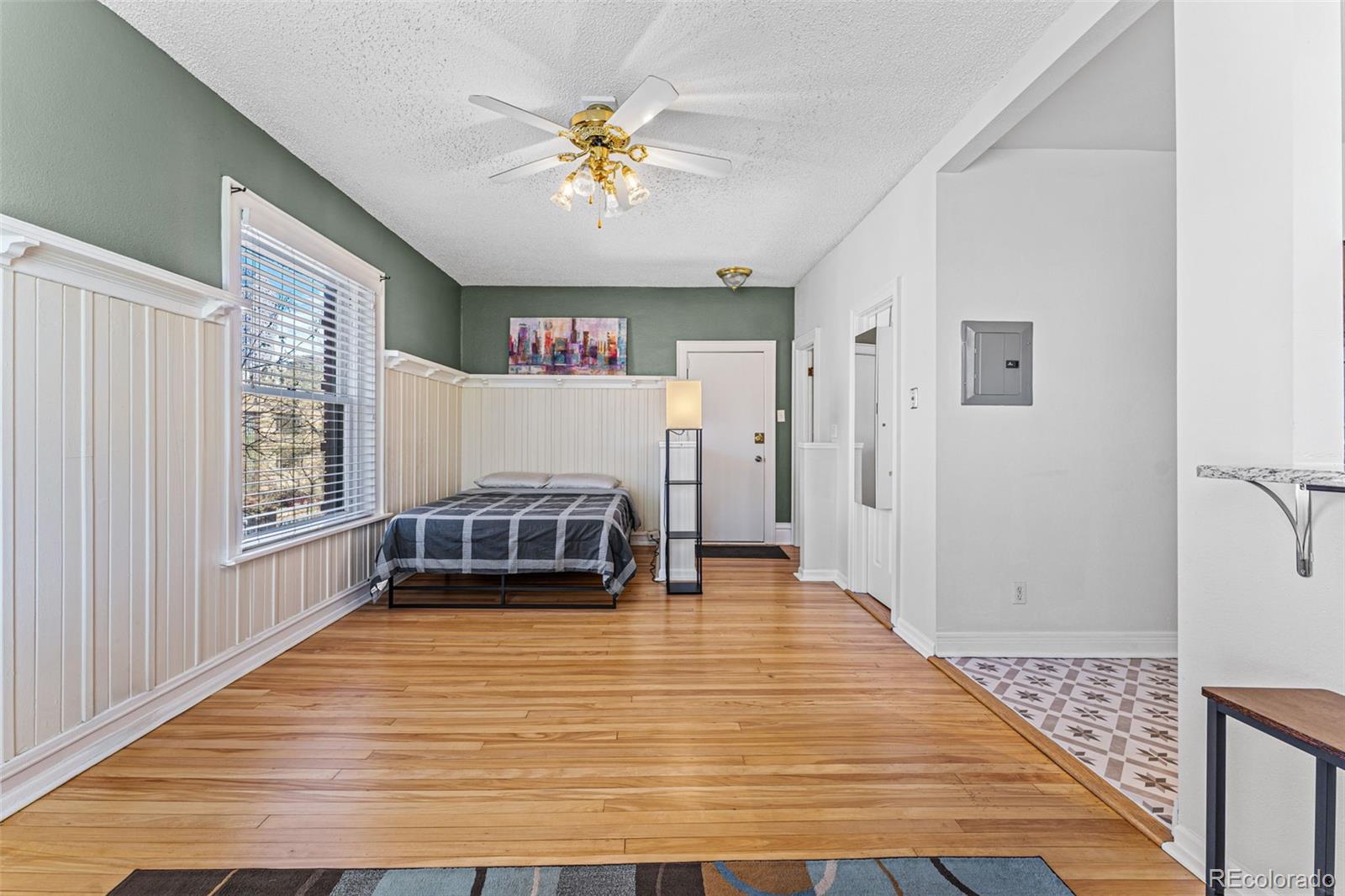 MLS Image #4 for 1356 n pearl street,denver, Colorado