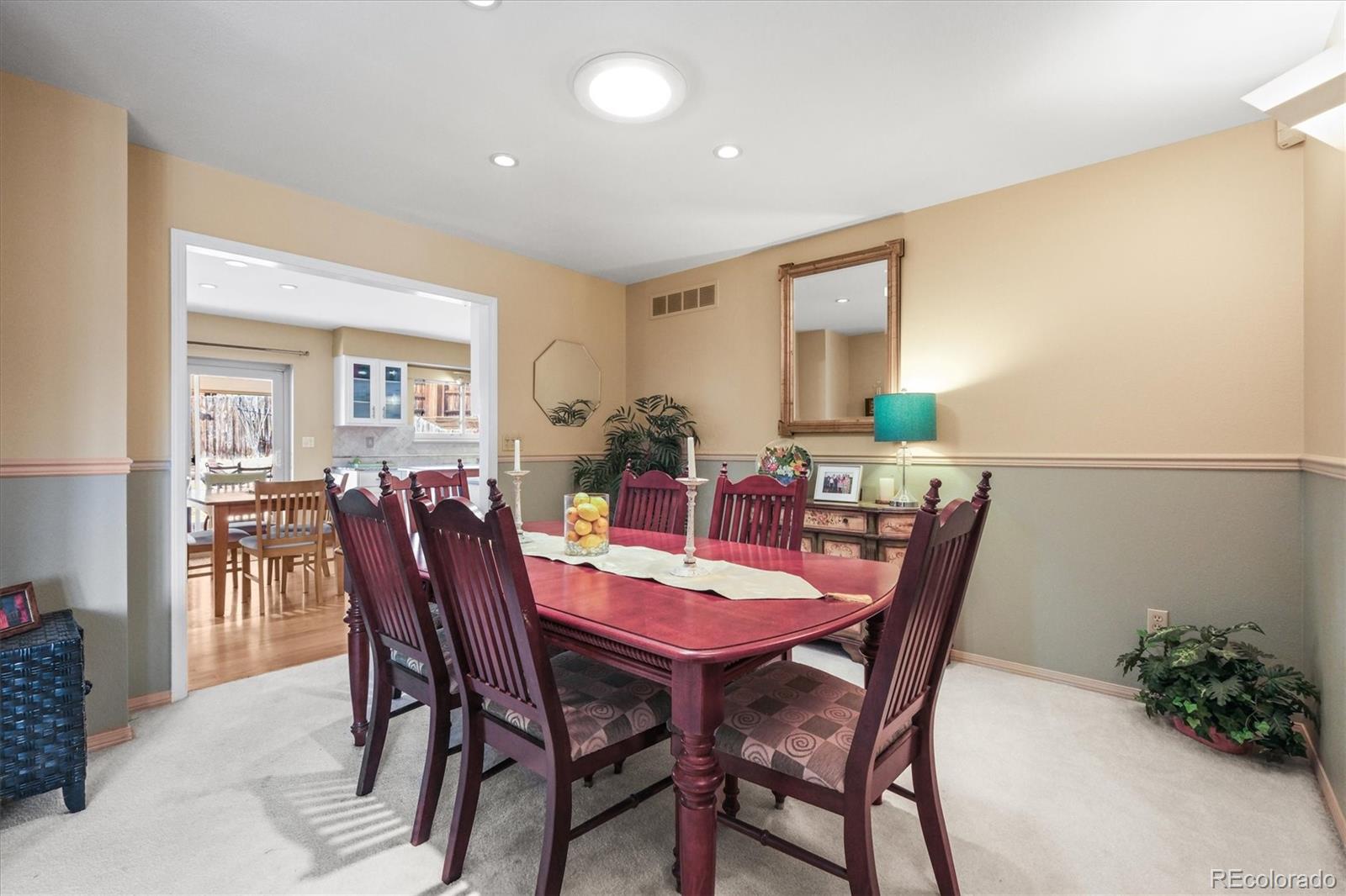 MLS Image #14 for 4621 s perry way,denver, Colorado