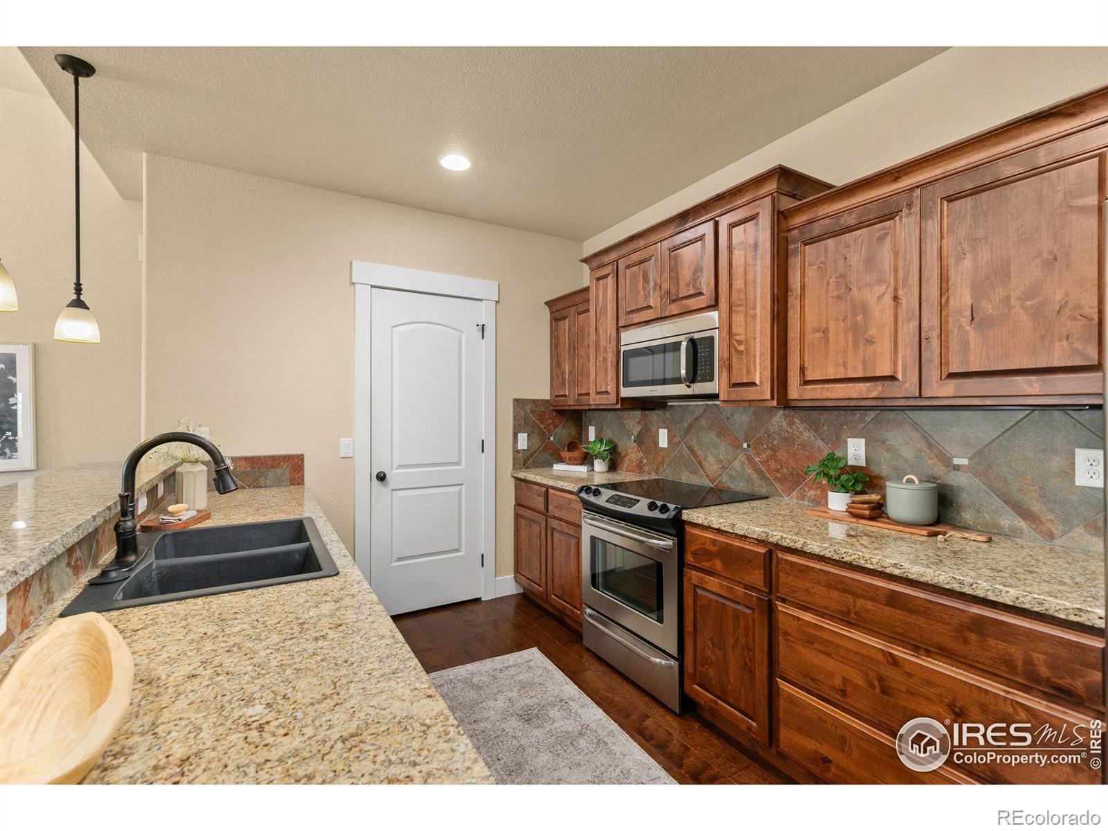 MLS Image #3 for 5850  dripping rock lane,fort collins, Colorado