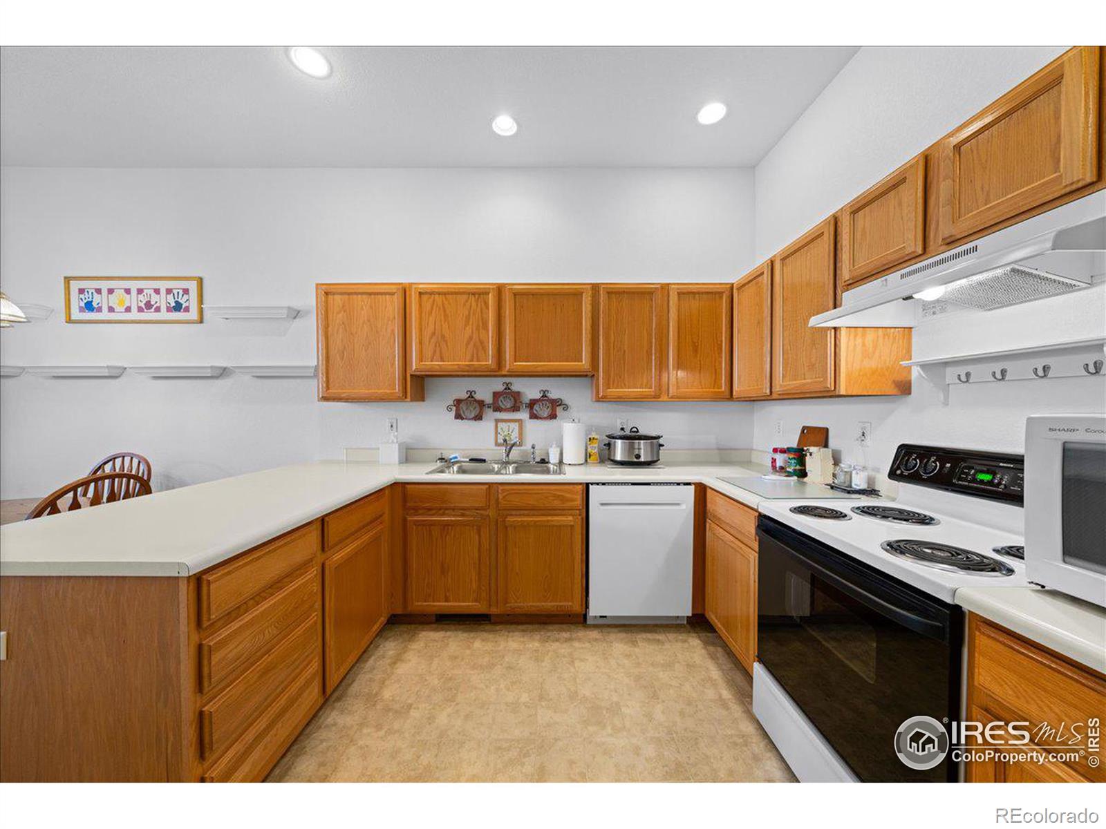 MLS Image #4 for 20  sebring lane,johnstown, Colorado