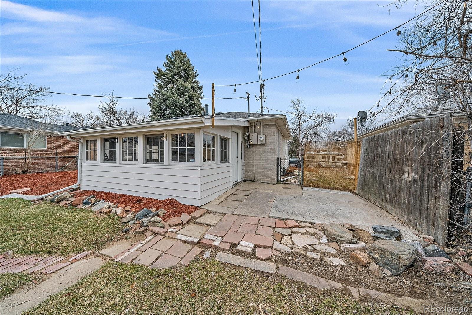 MLS Image #19 for 903  poplar street,denver, Colorado