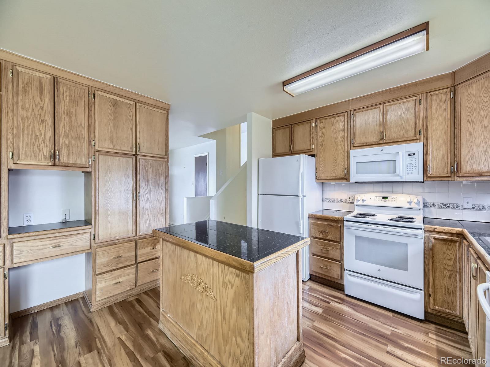 MLS Image #10 for 2893 s joslin court,denver, Colorado