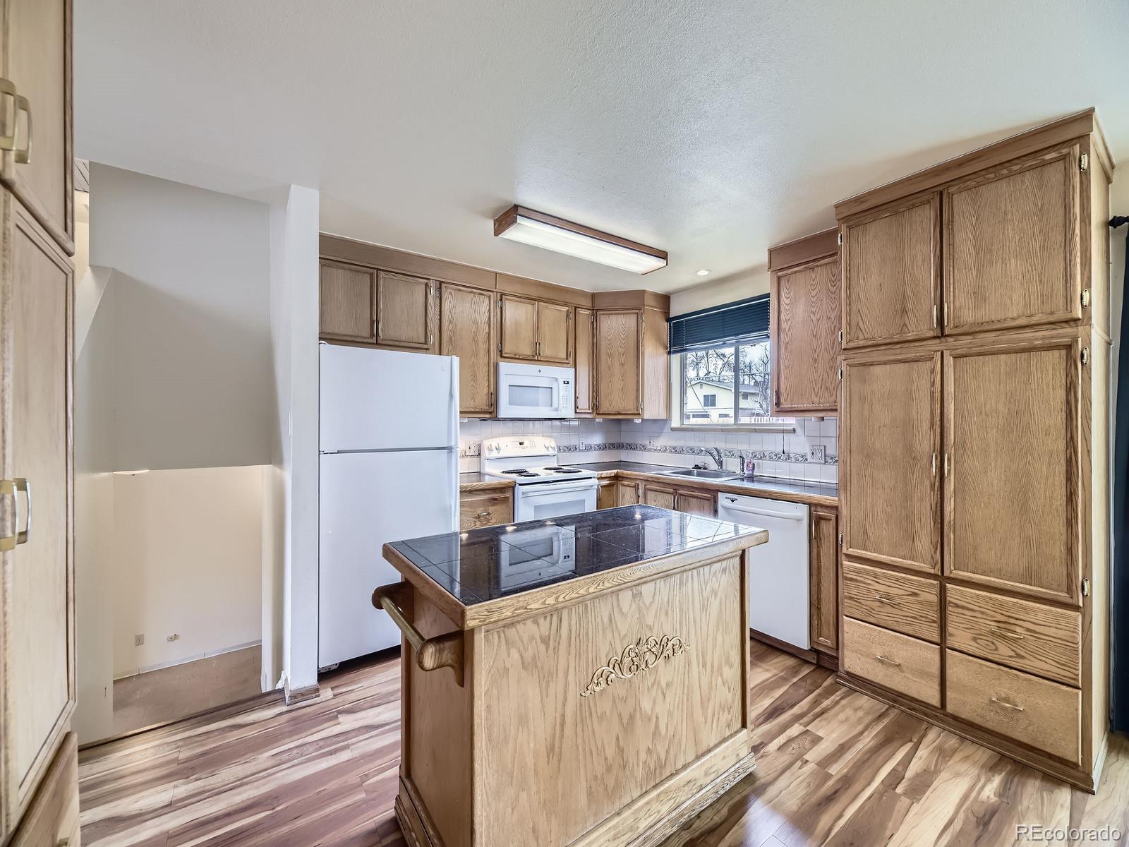 MLS Image #9 for 2893 s joslin court,denver, Colorado