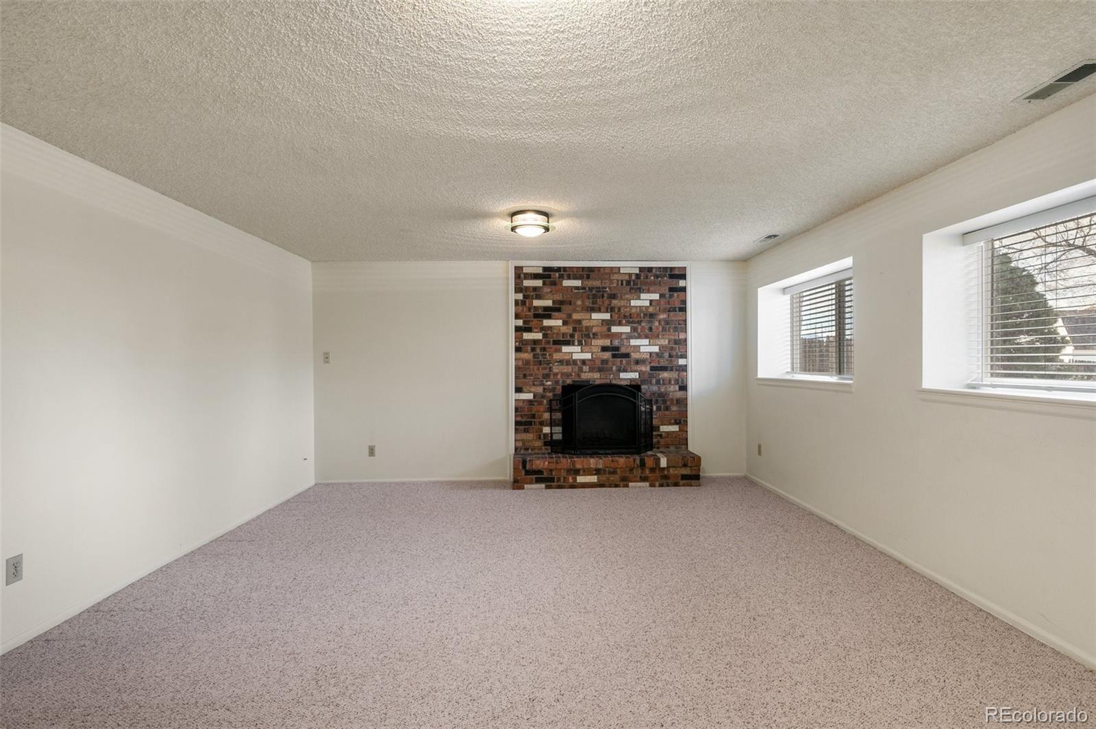 MLS Image #33 for 2318  distinctive drive,colorado springs, Colorado