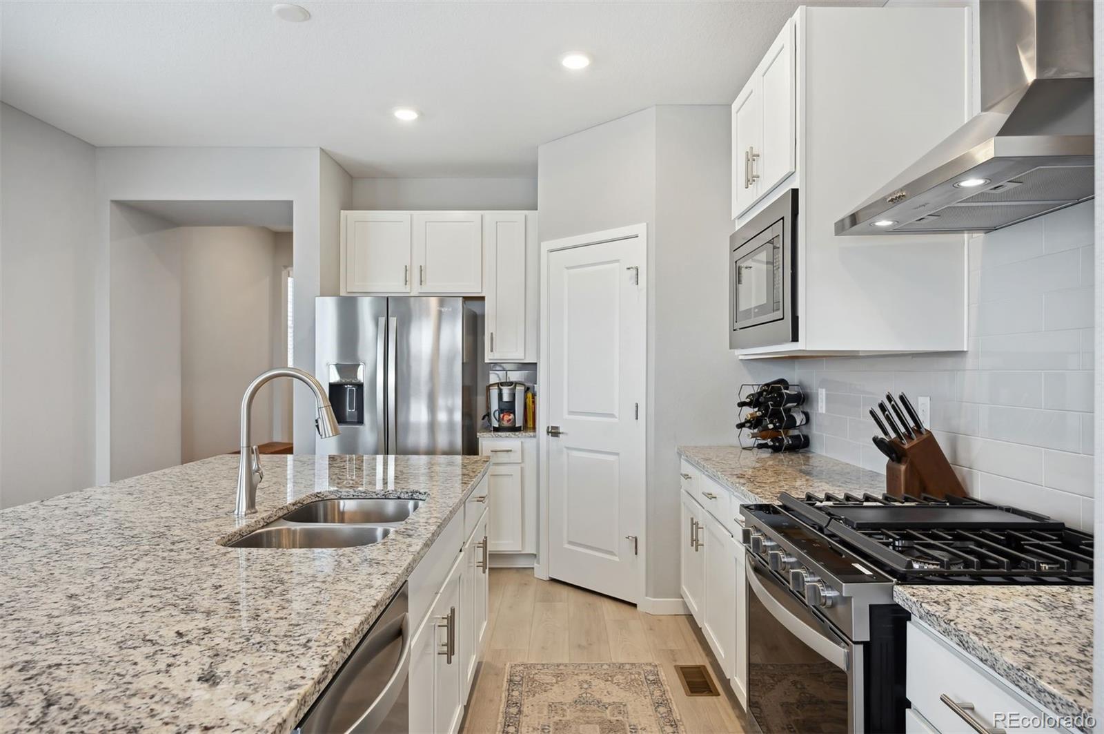MLS Image #9 for 8346  mount kataka street,littleton, Colorado