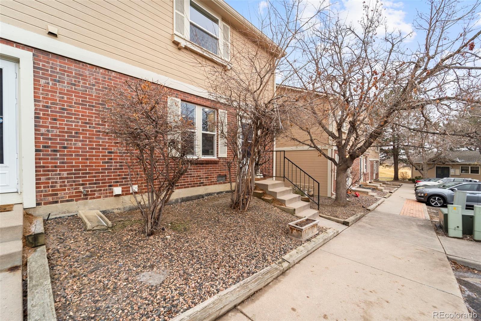 MLS Image #3 for 1545 s ouray circle,aurora, Colorado