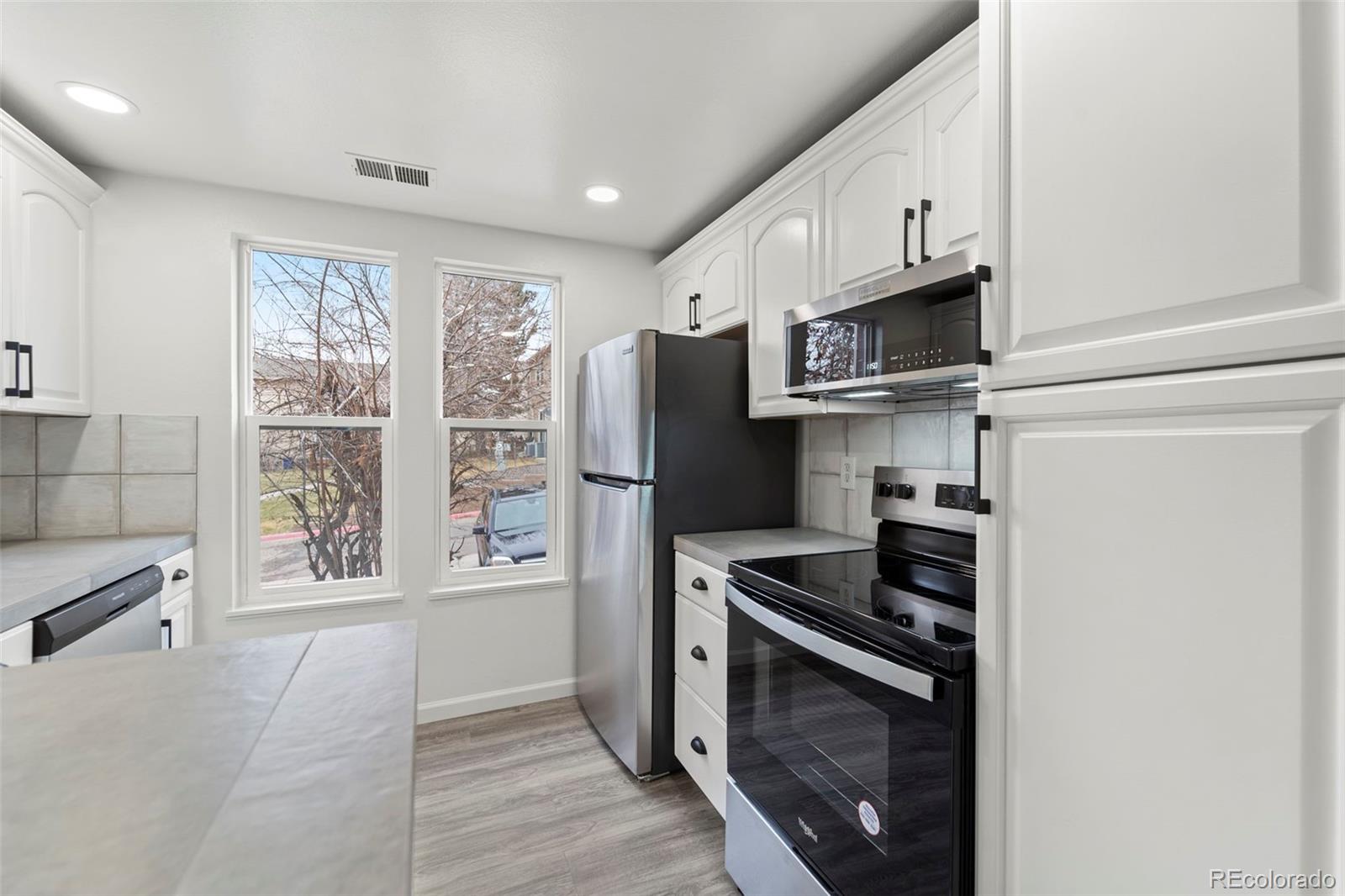 MLS Image #7 for 1545 s ouray circle,aurora, Colorado