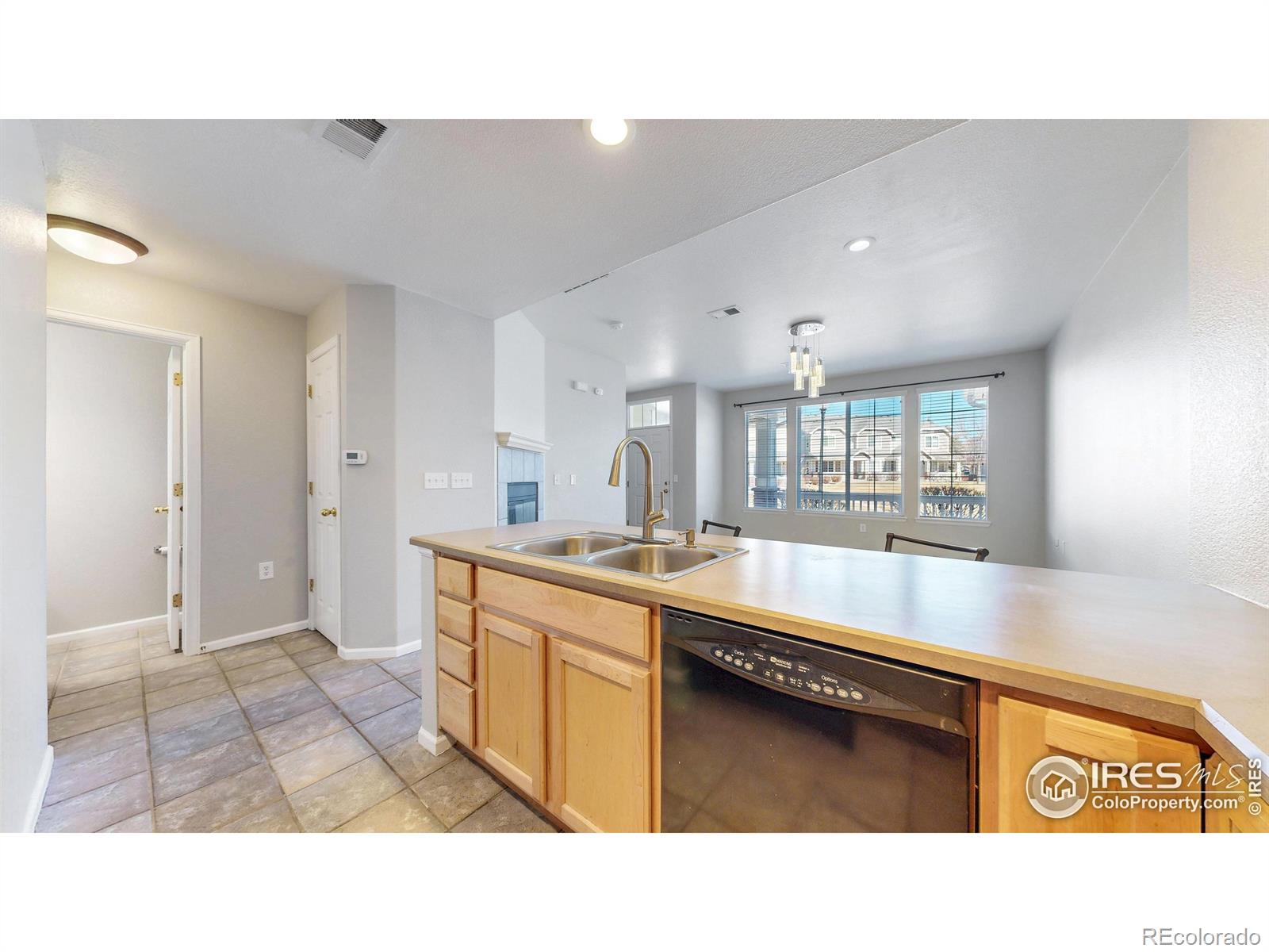 MLS Image #7 for 16047 e geddes lane,aurora, Colorado