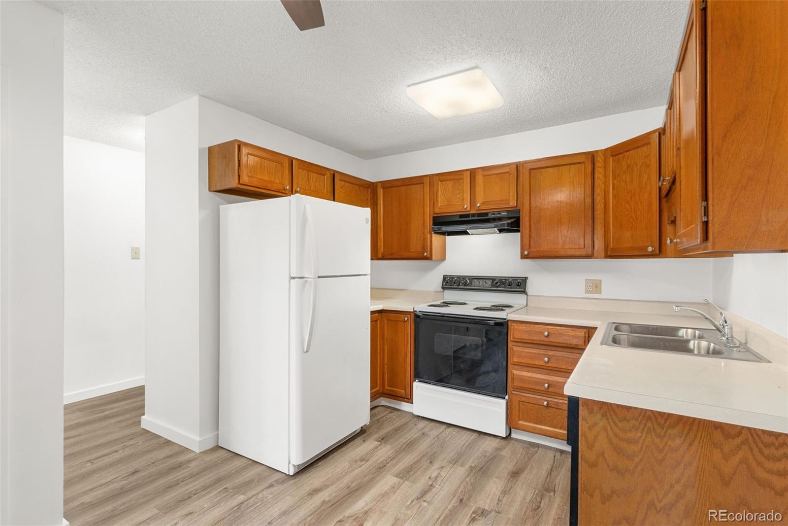 MLS Image #3 for 3022 s wheeling way 109,aurora, Colorado