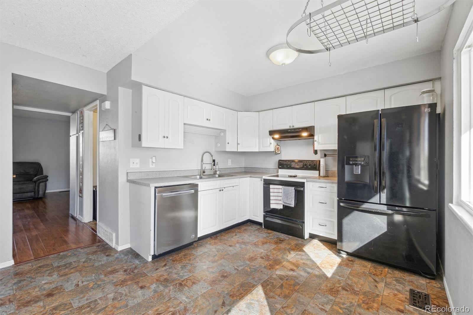 MLS Image #11 for 1009  milky way,thornton, Colorado