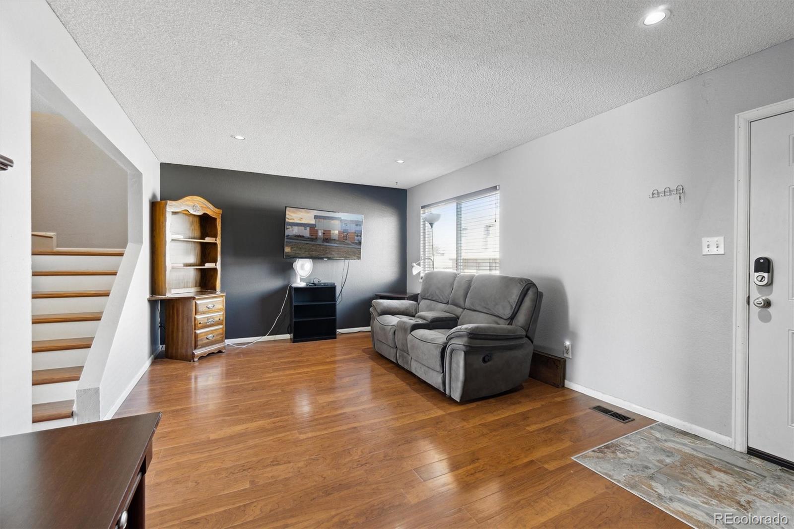 MLS Image #8 for 1009  milky way,thornton, Colorado