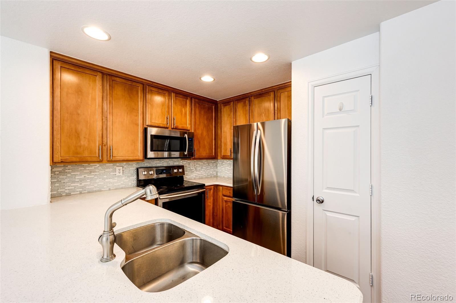 MLS Image #9 for 15955 e geddes drive,aurora, Colorado