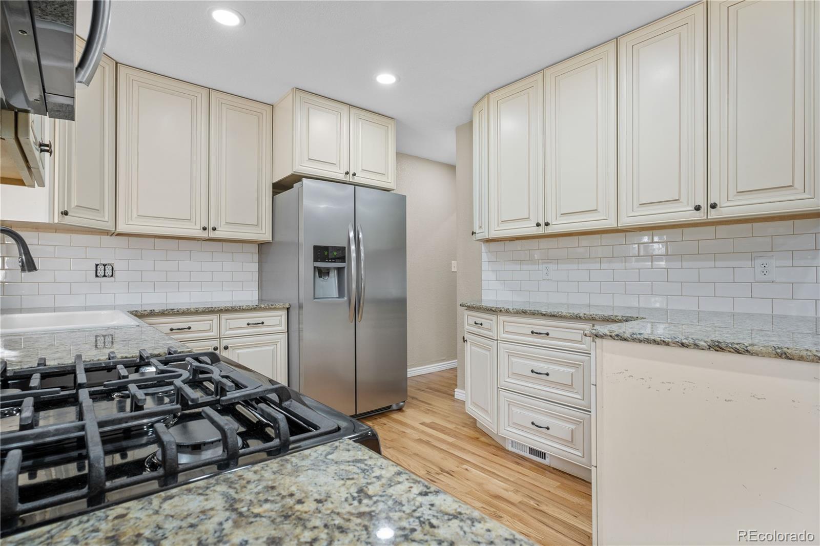 MLS Image #10 for 6359  brooks drive,arvada, Colorado