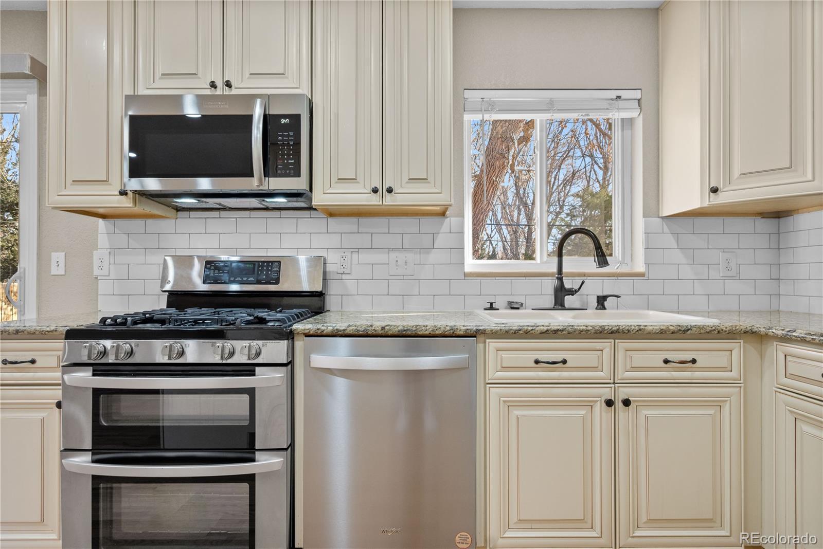 MLS Image #11 for 6359  brooks drive,arvada, Colorado