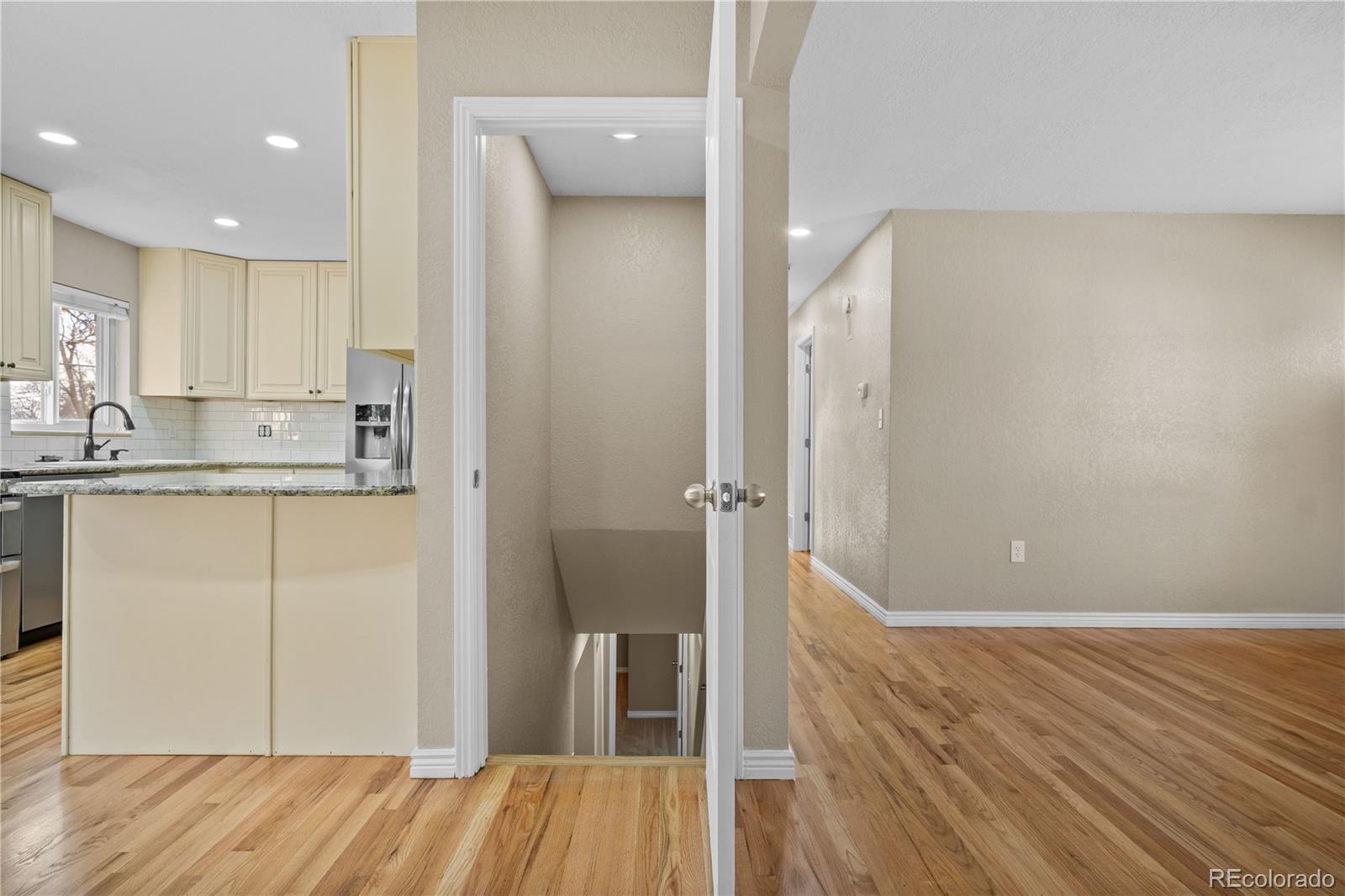 MLS Image #4 for 6359  brooks drive,arvada, Colorado