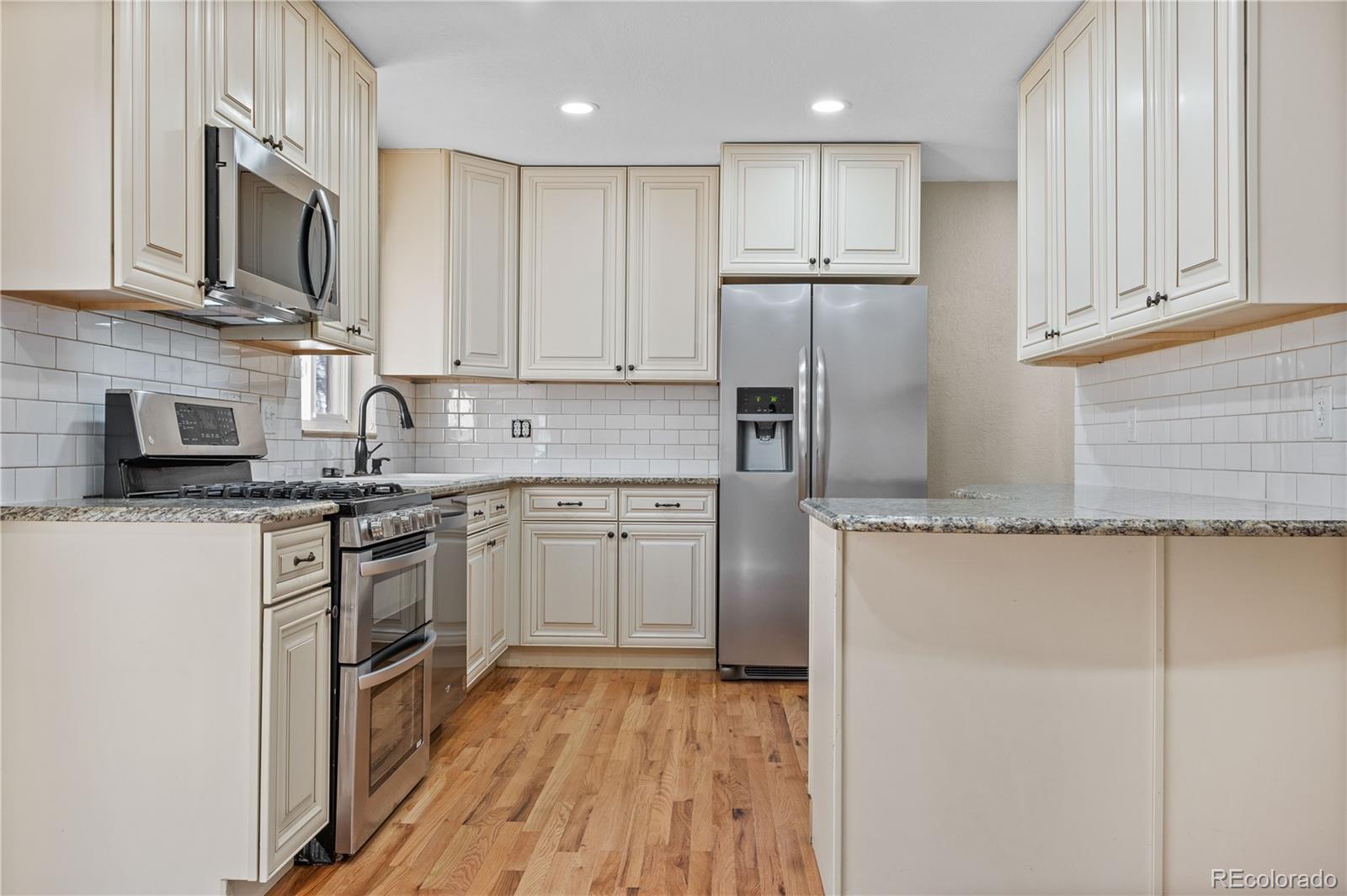 MLS Image #9 for 6359  brooks drive,arvada, Colorado