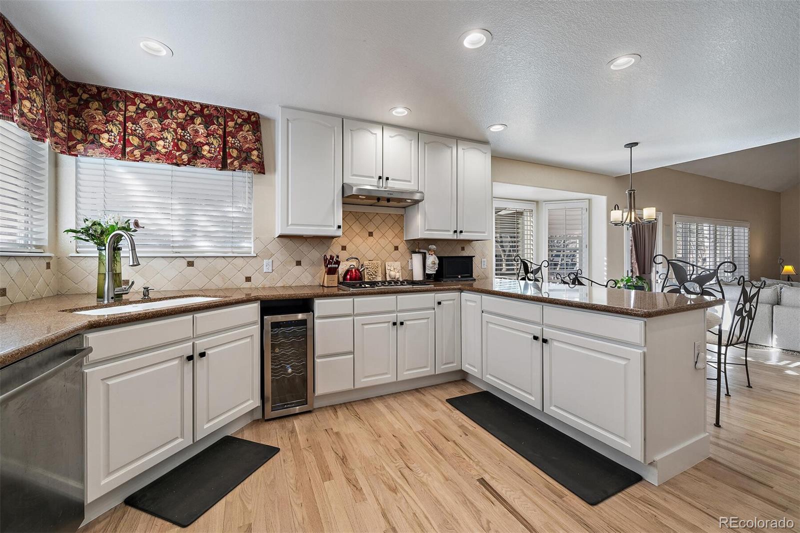 MLS Image #8 for 6251 s iola court,englewood, Colorado