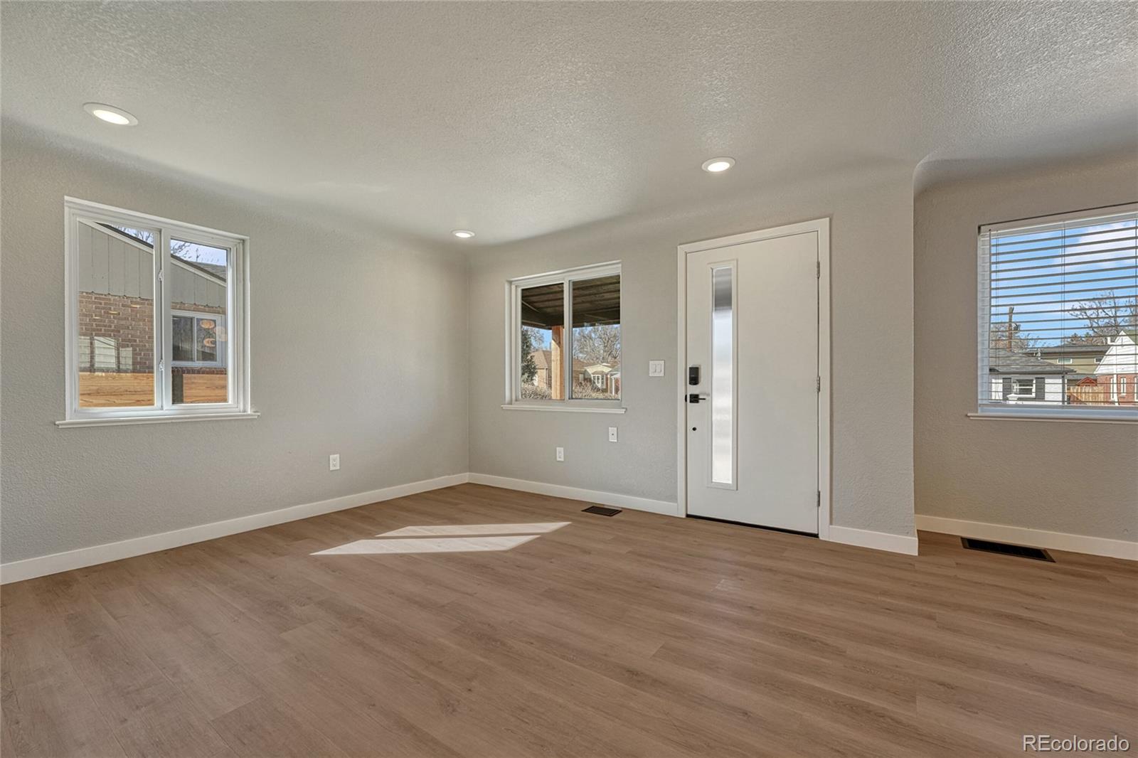 MLS Image #2 for 1328  holly street,denver, Colorado