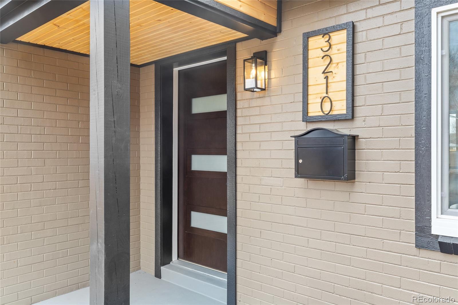 CMA Image for 3210  Magnolia Street,Denver, Colorado
