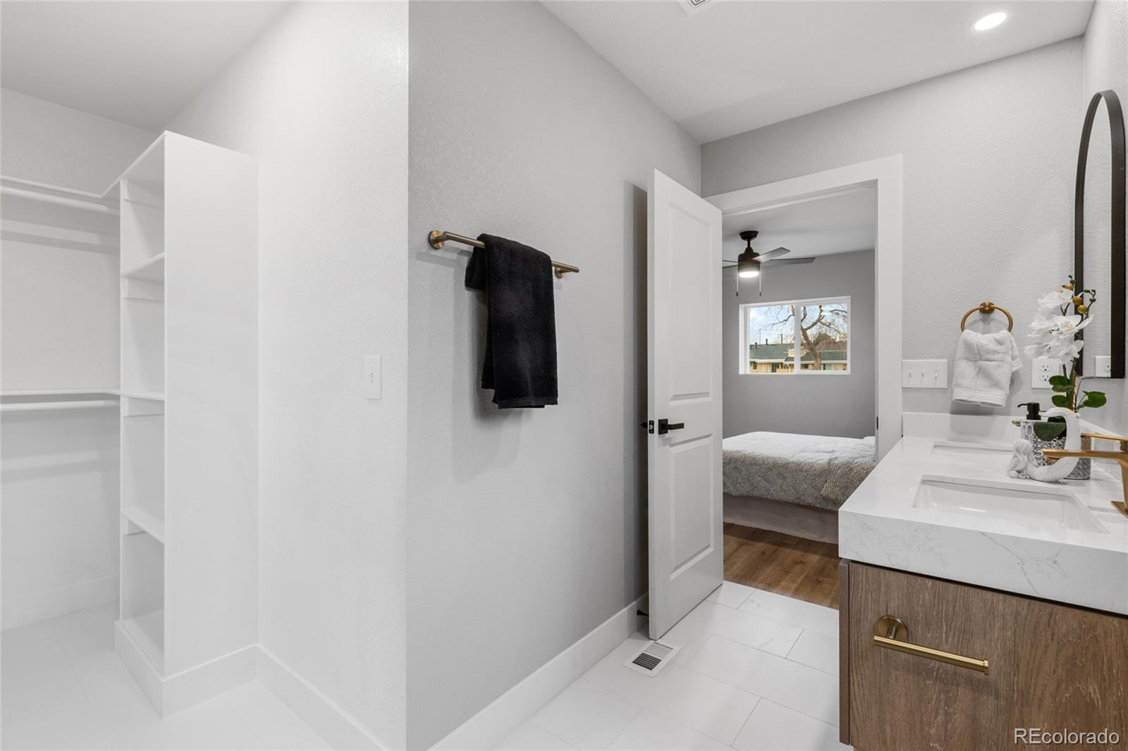 MLS Image #15 for 3210  magnolia street,denver, Colorado