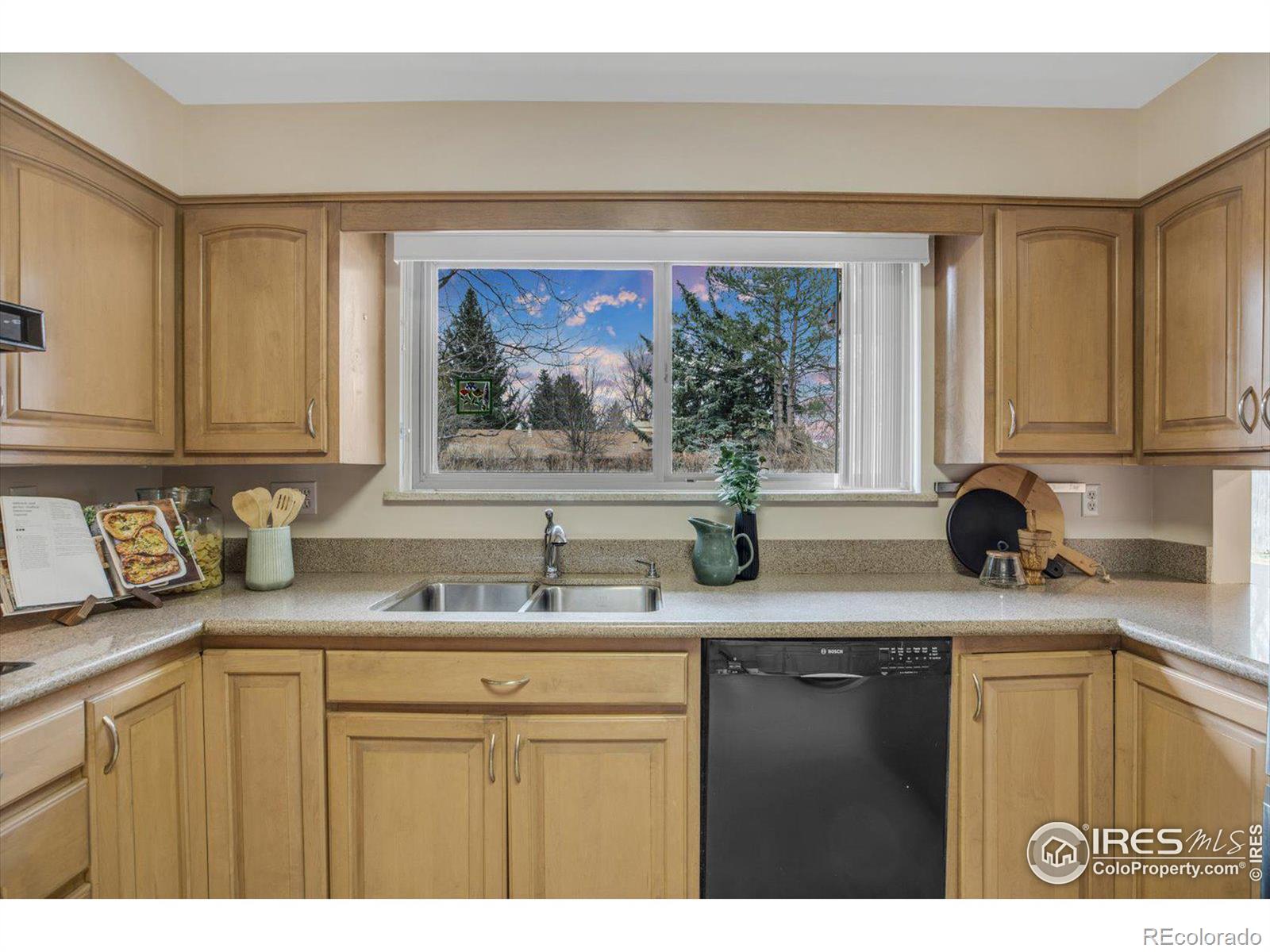 MLS Image #12 for 350  hopi place,boulder, Colorado