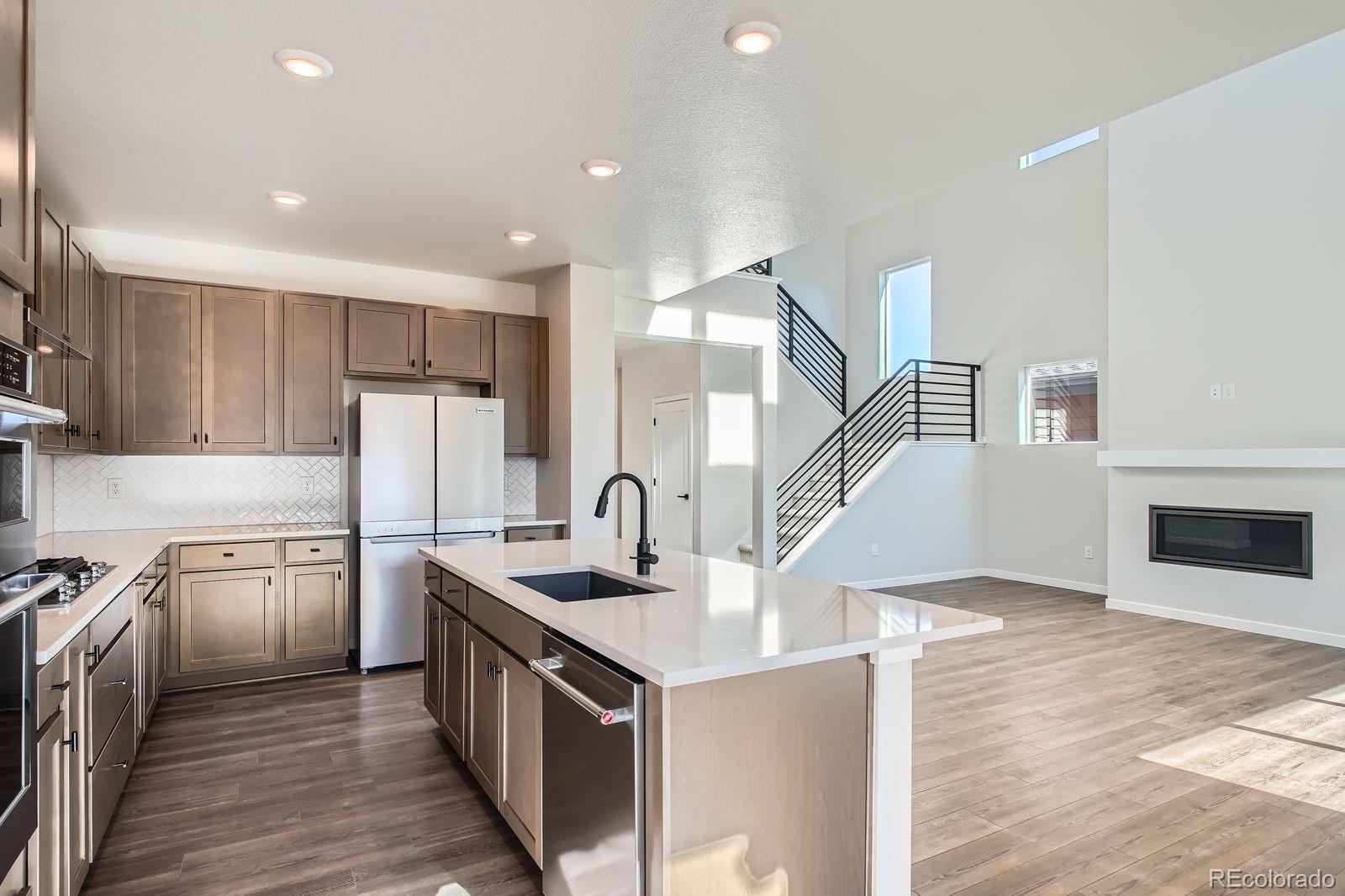 MLS Image #13 for 2690 e 102nd place,thornton, Colorado