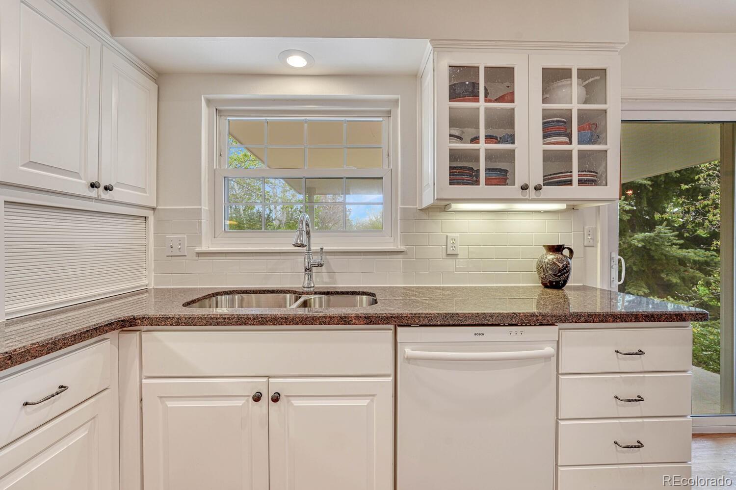 MLS Image #18 for 7100 s hudson circle,centennial, Colorado