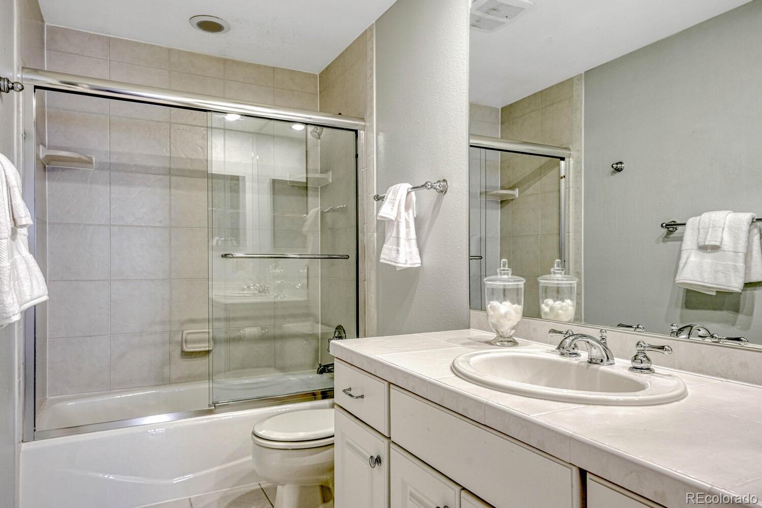 MLS Image #34 for 7100 s hudson circle,centennial, Colorado