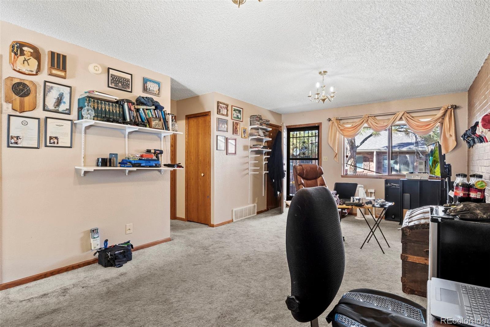 MLS Image #5 for 2110  chautard drive,pueblo, Colorado