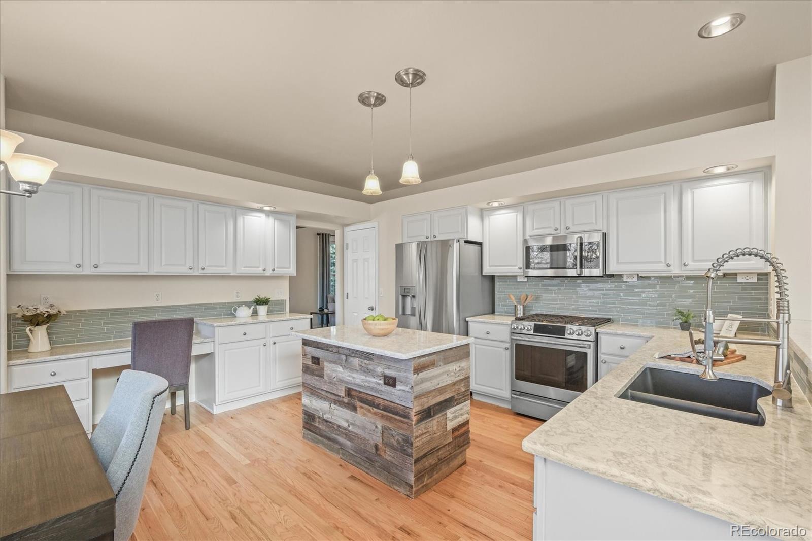 MLS Image #16 for 853  huntington drive,highlands ranch, Colorado