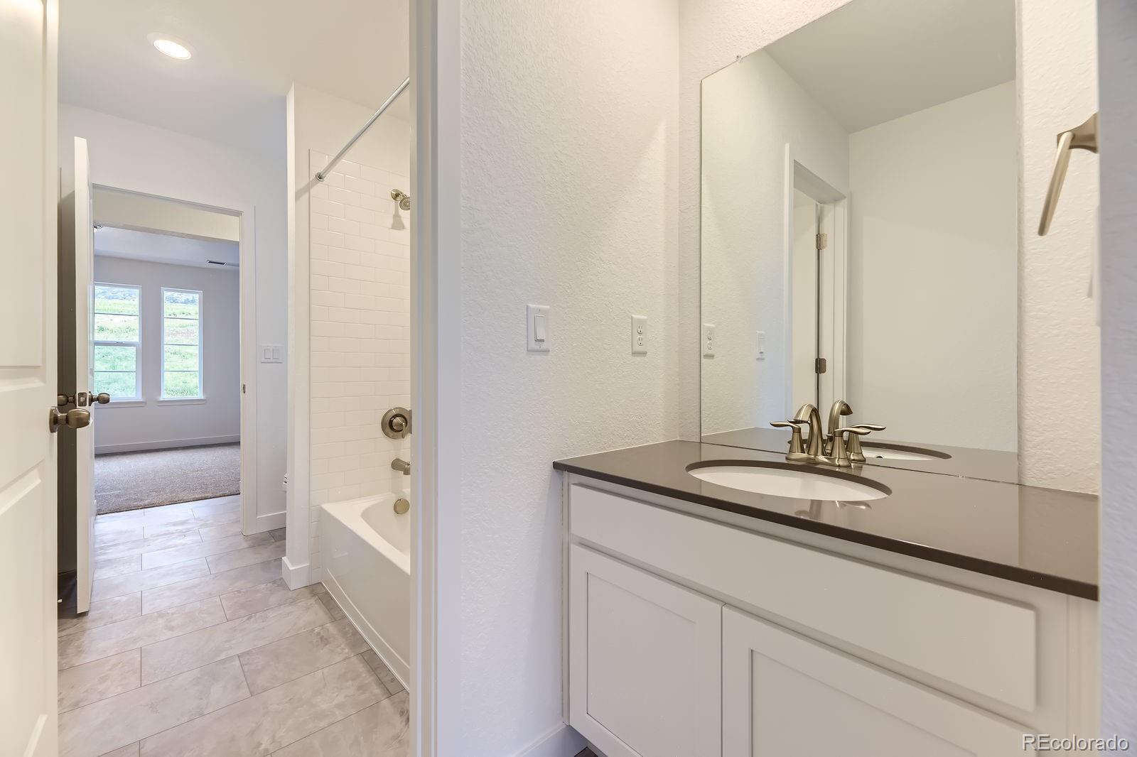 MLS Image #8 for 7440 s yank court,littleton, Colorado