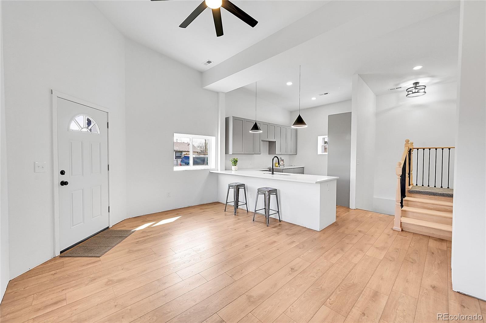 MLS Image #3 for 20 e 45th avenue,denver, Colorado