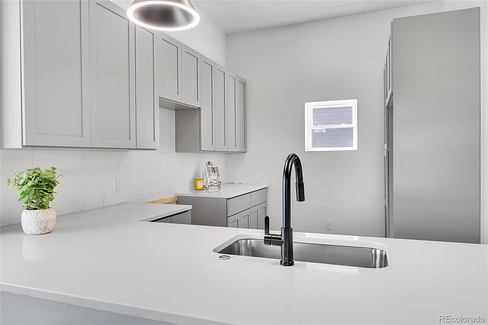 MLS Image #6 for 20 e 45th avenue,denver, Colorado
