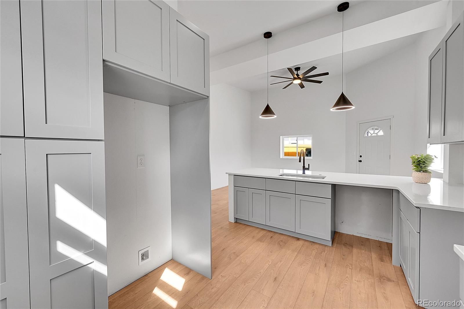 MLS Image #7 for 20 e 45th avenue,denver, Colorado