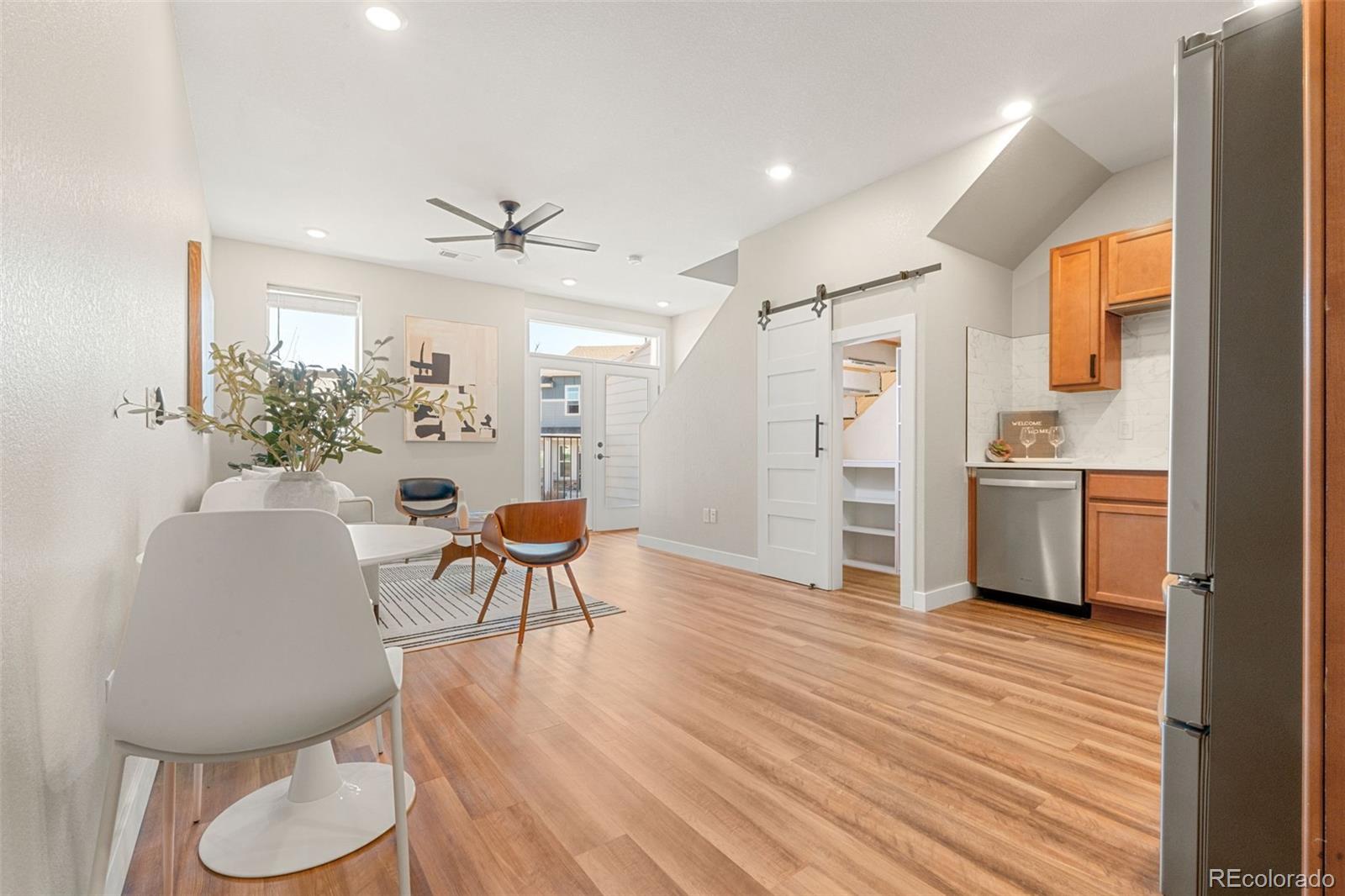 MLS Image #4 for 1071  oak circle ,lakewood, Colorado