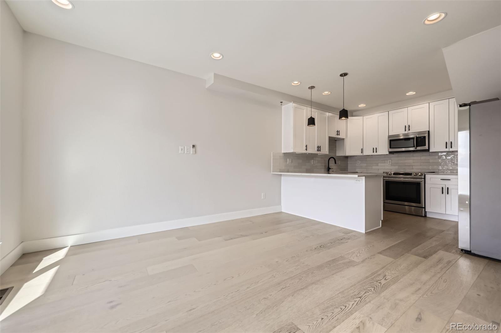 MLS Image #13 for 1462  yates street,denver, Colorado