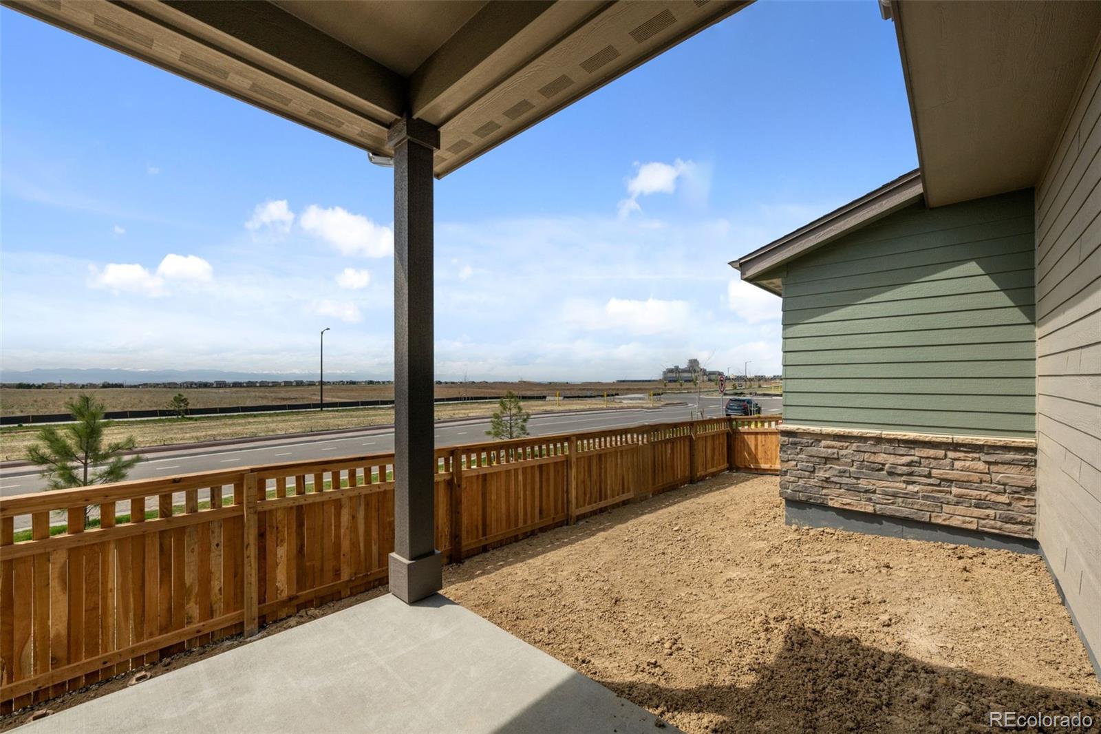 MLS Image #2 for 21044 e 63rd drive,aurora, Colorado
