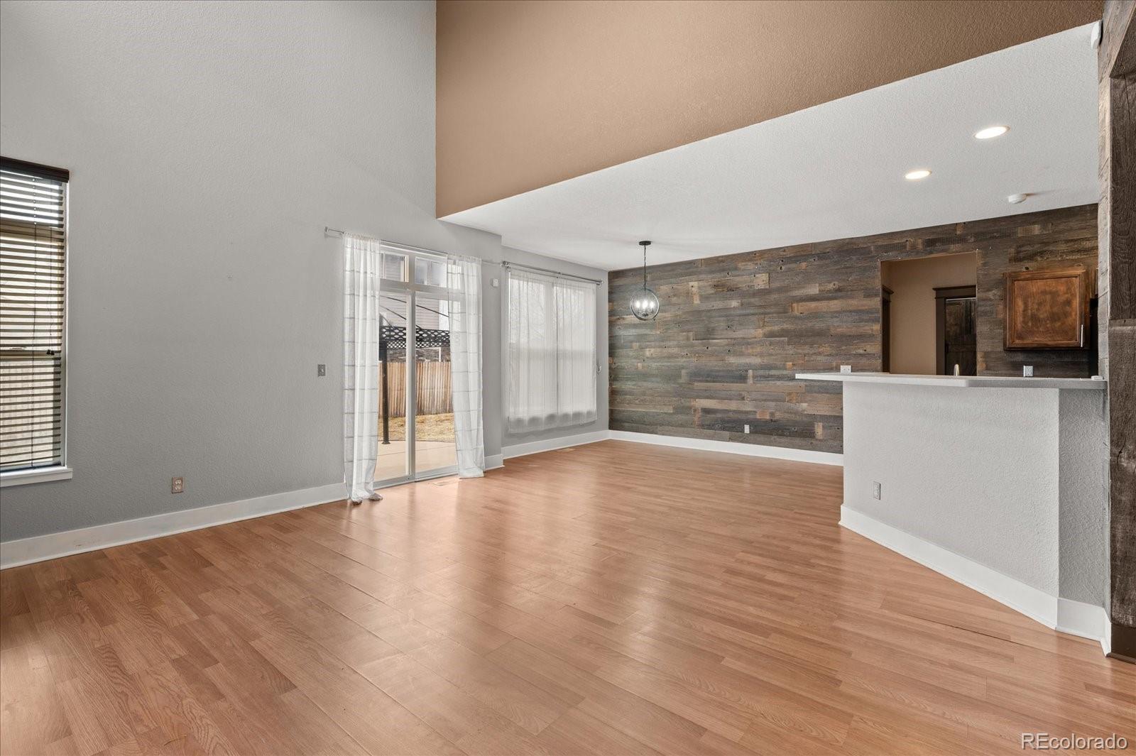 MLS Image #4 for 2080 s danube court,aurora, Colorado