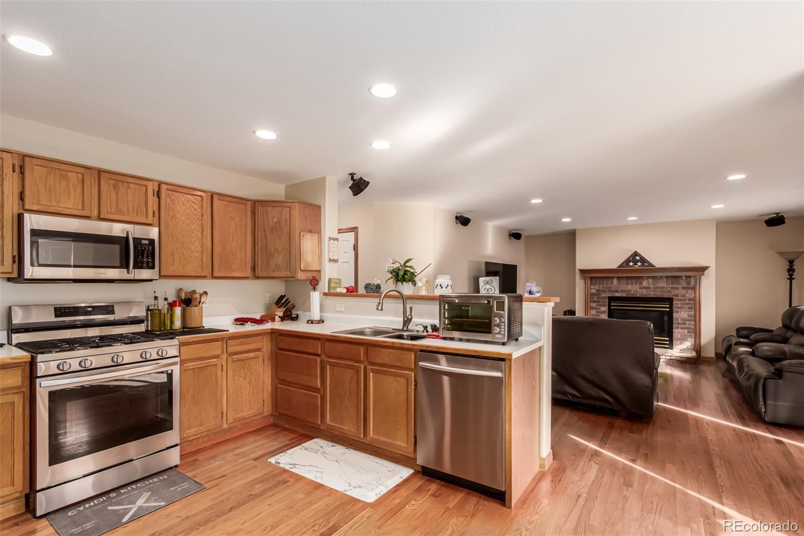 MLS Image #2 for 4094 s lisbon way,aurora, Colorado