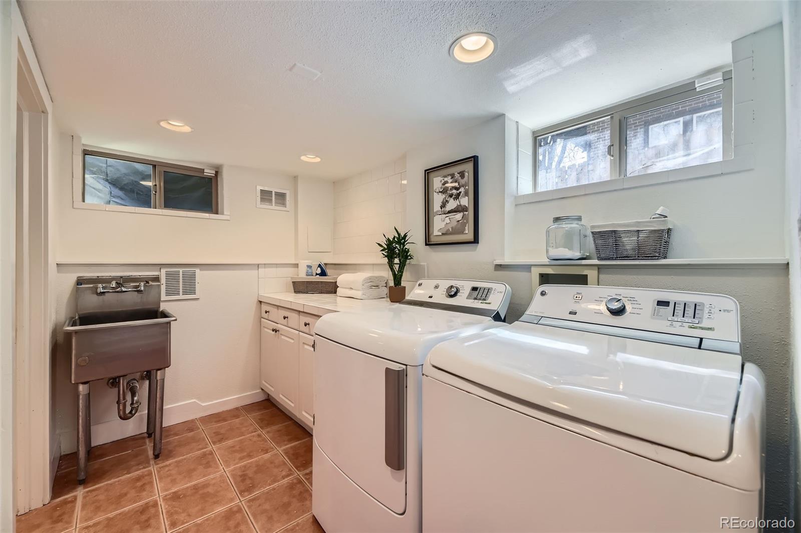 MLS Image #24 for 1950  kearney street,denver, Colorado