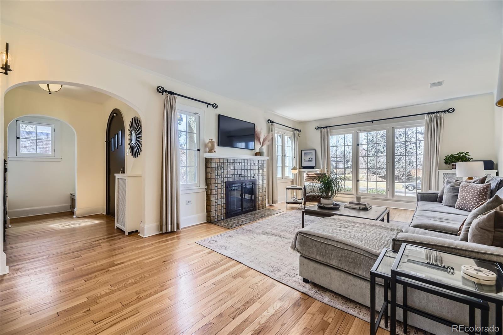 MLS Image #5 for 1950  kearney street,denver, Colorado