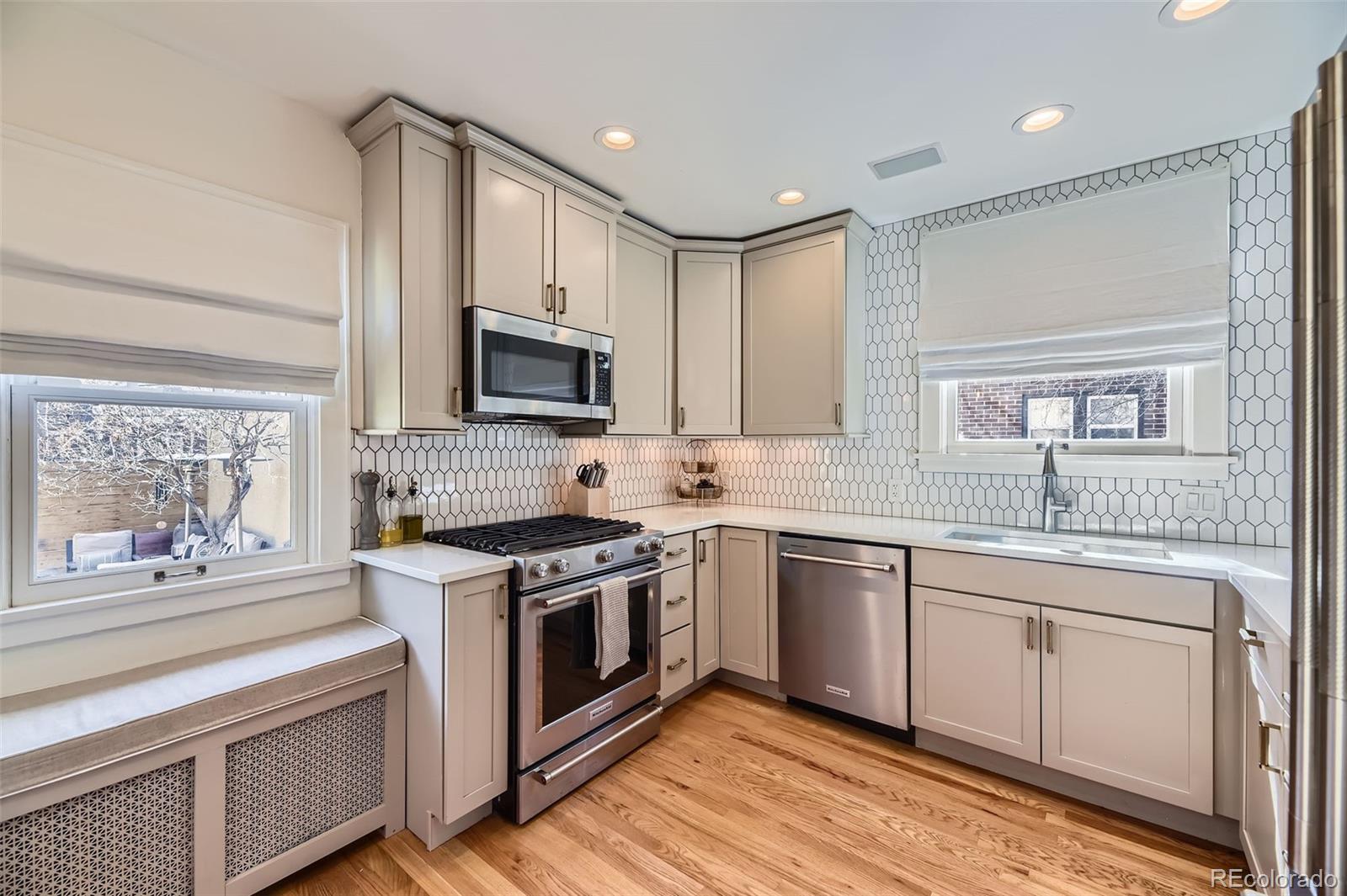 MLS Image #8 for 1950  kearney street,denver, Colorado