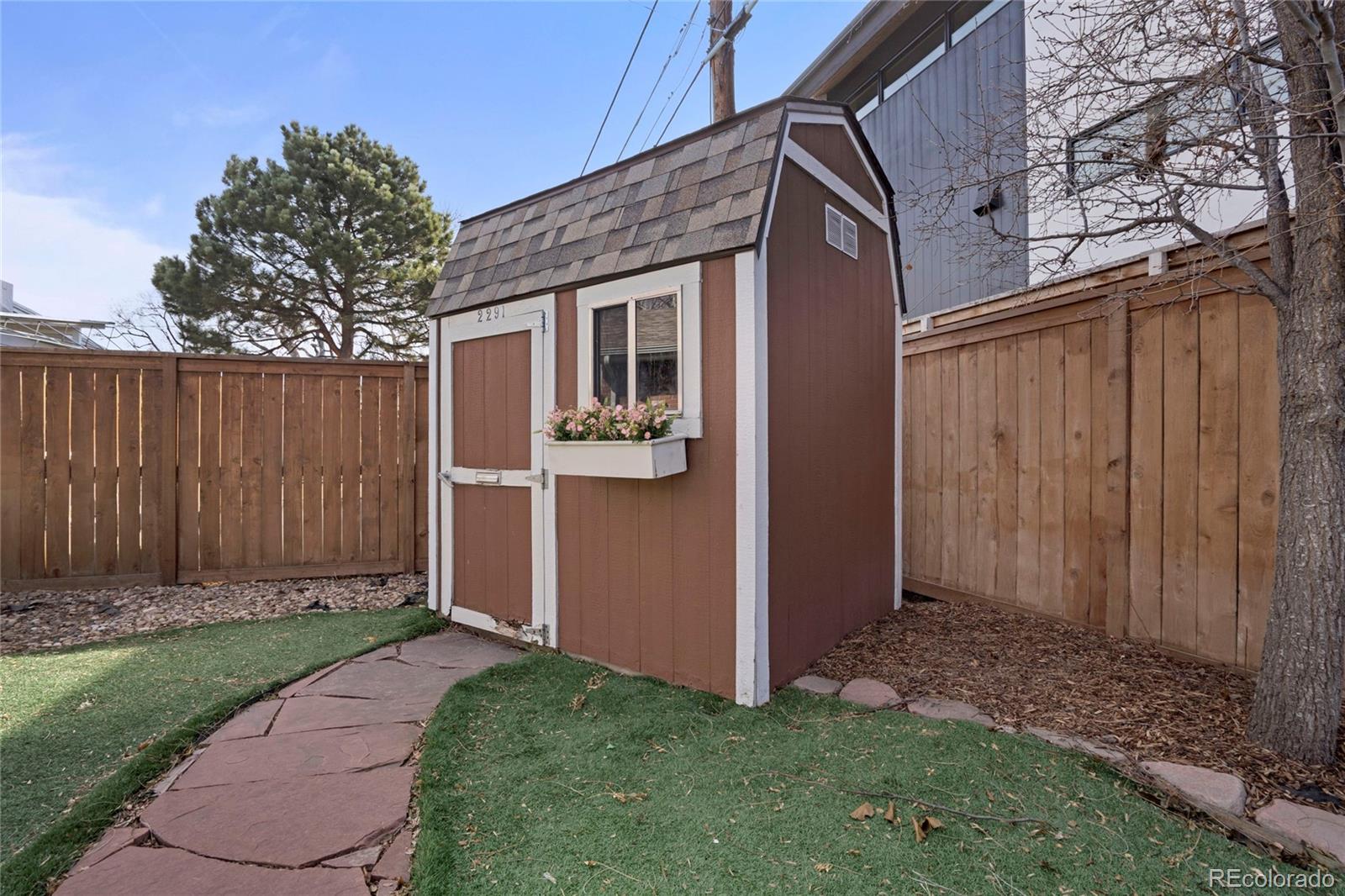 MLS Image #32 for 2290 e columbia place,denver, Colorado