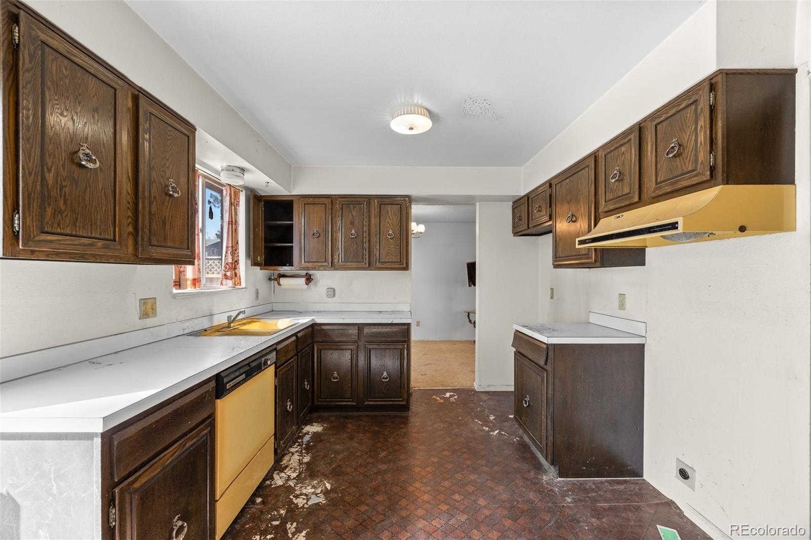 MLS Image #9 for 9556 w maplewood avenue,littleton, Colorado