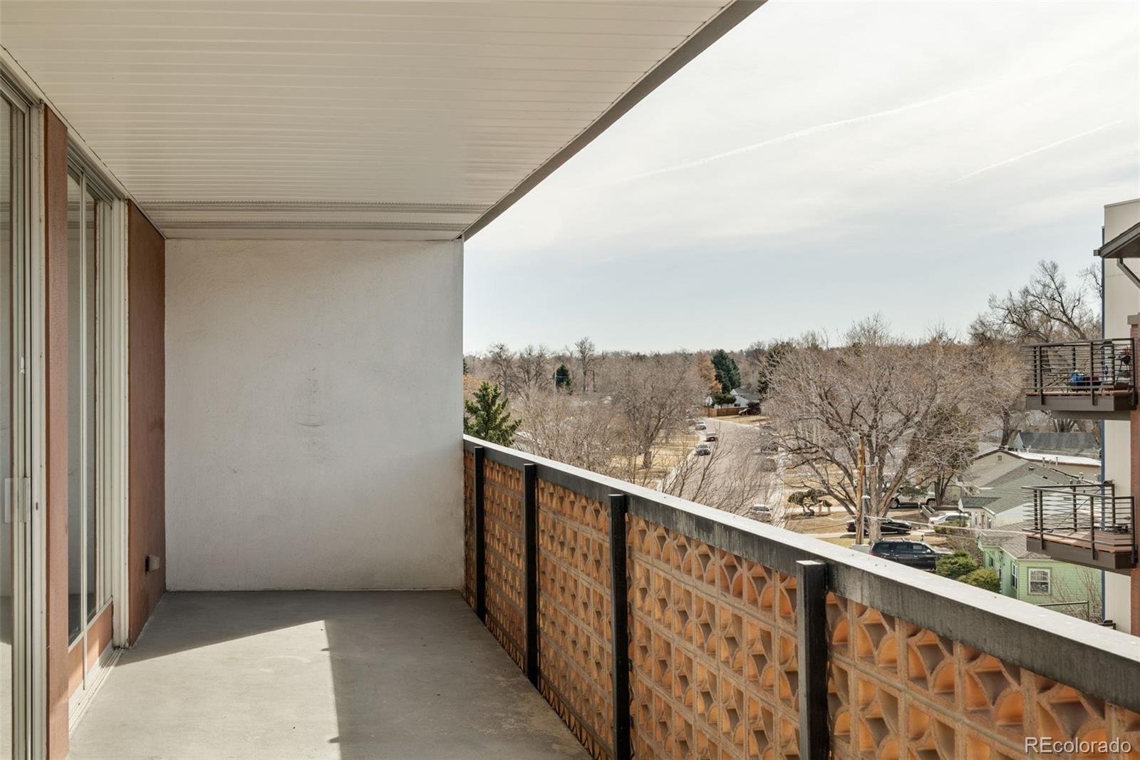 MLS Image #29 for 4570 e yale avenue,denver, Colorado