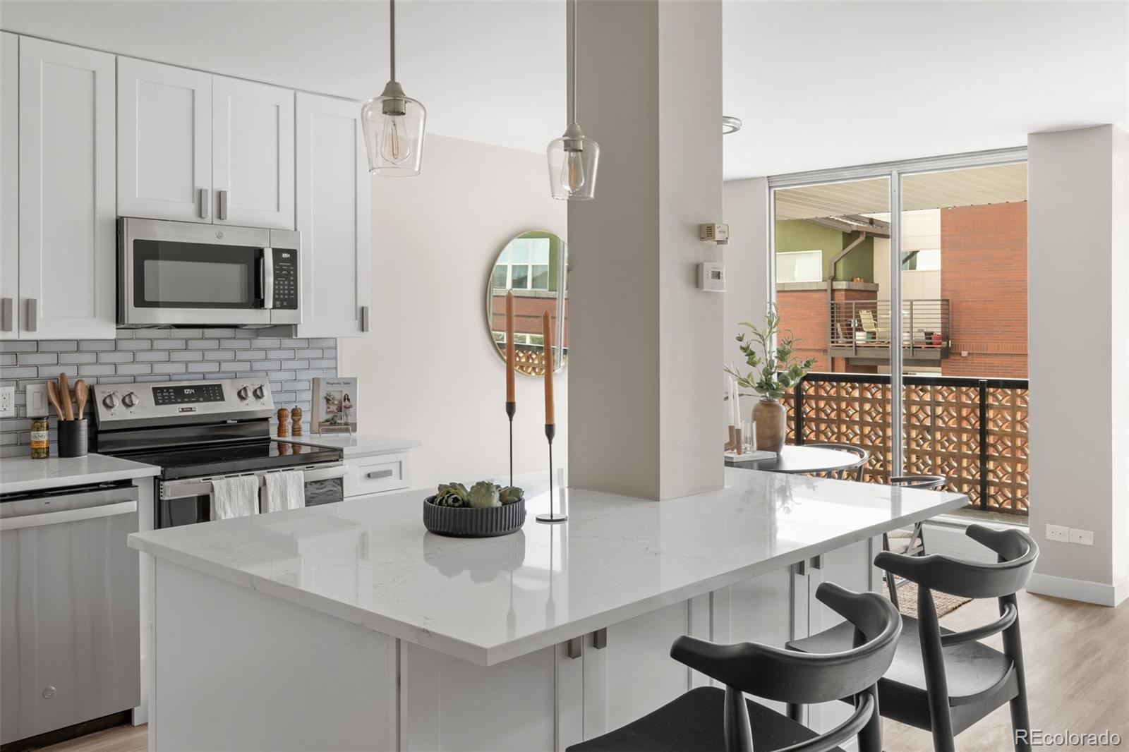 MLS Image #5 for 4570 e yale avenue,denver, Colorado